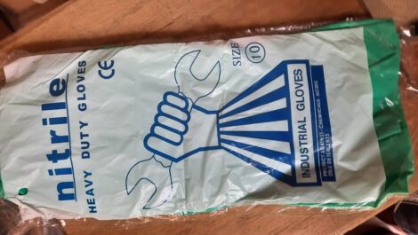 NITRILE HAND GLOVE